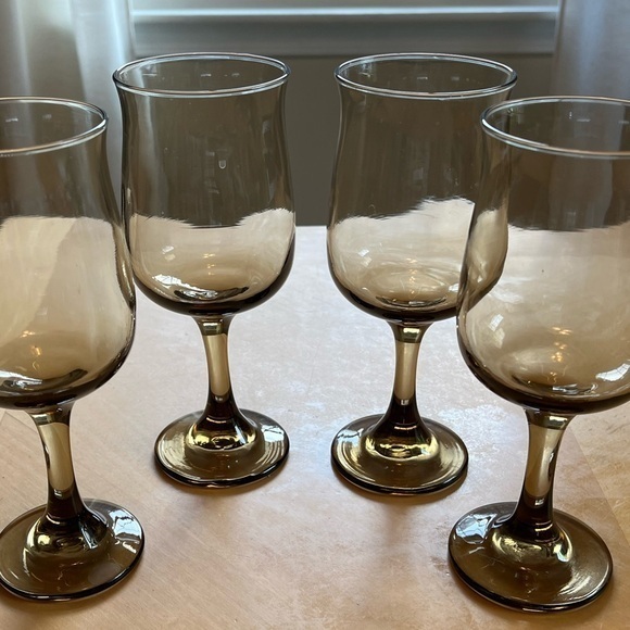 Vintage Tawny Amber Brown Stemmed Wine Glasses, Water Goblets 12 oz. Set of 4 - Picture 1 of 16